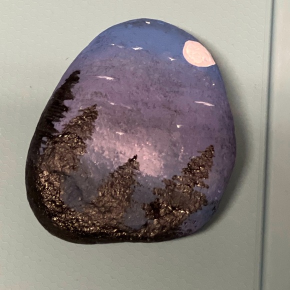 Hand Painted Rock - Picture 2 of 2